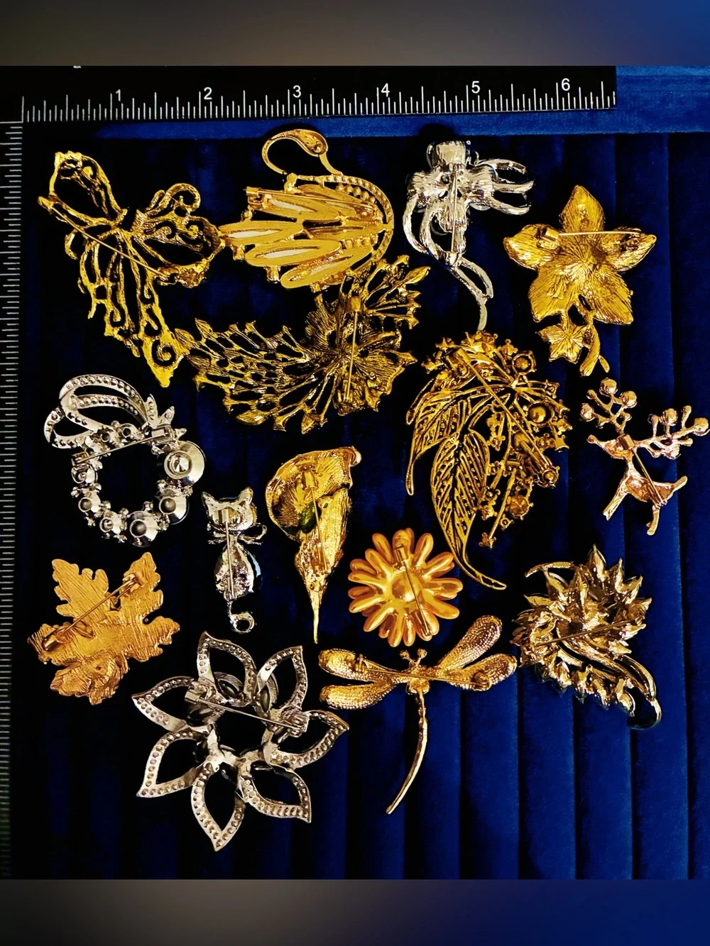 N/A unbranded gold